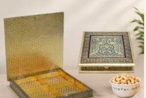 Peacock Celebration Box